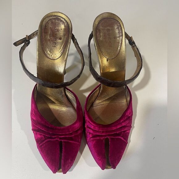 Tom Ford for Gucci Velvet & Crocodile Heels - Picture 4 of 10